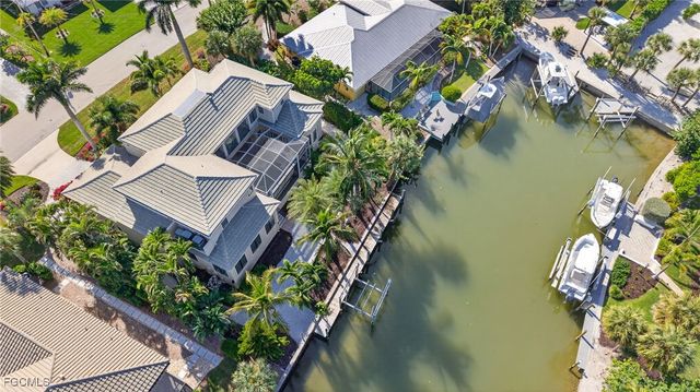 848 Angel Wing DR, Sanibel, FL 33957