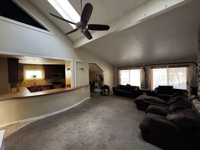 111 Coburn Ave Unit 33, Nashua, NH 03063