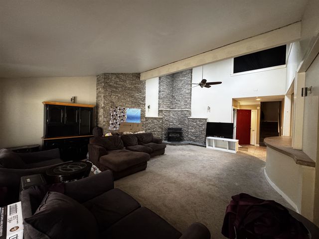 111 Coburn Ave Unit 33, Nashua, NH 03063