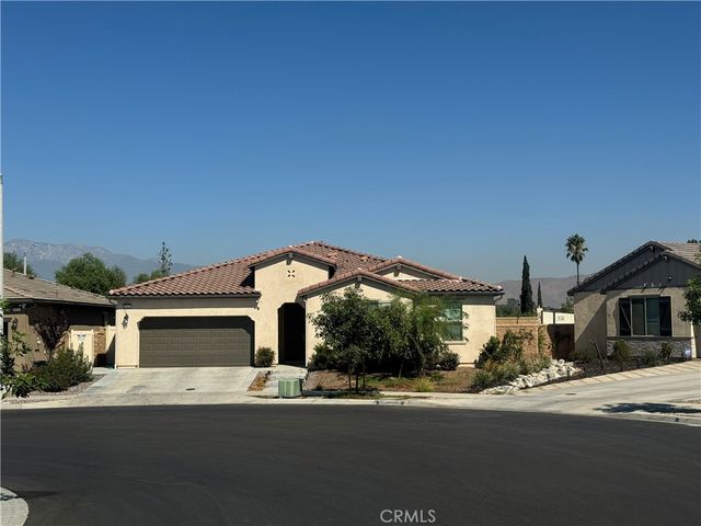 9413 Venetian, Jurupa Valley, CA 92509