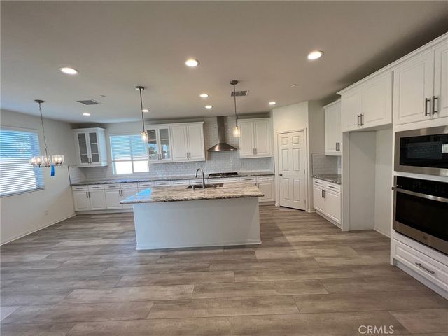 9413 Venetian, Jurupa Valley, CA 92509