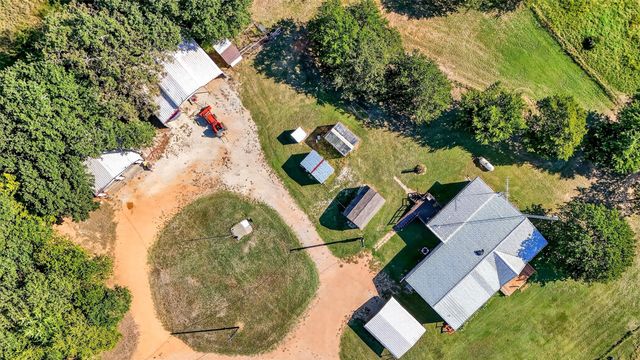 437 County Road 292, Collinsville, TX 76233