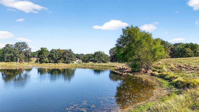437 County Road 292, Collinsville, TX 76233