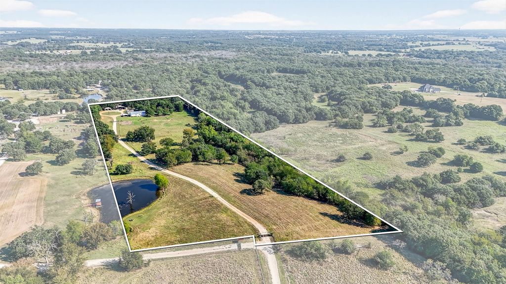 437 County Road 292, Collinsville, TX 76233