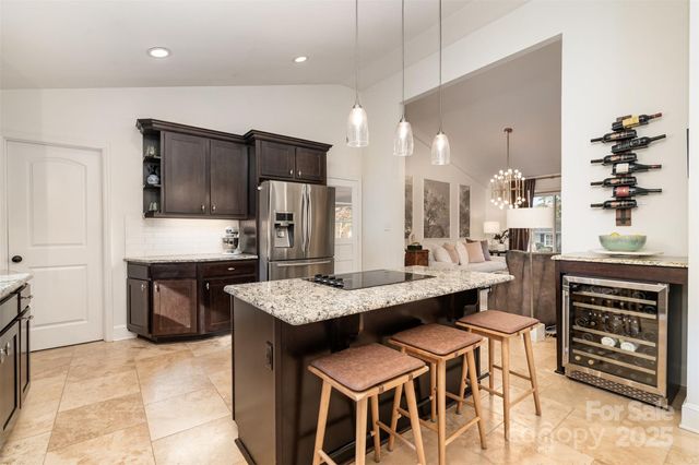 1018 Shady Bluff Drive, Charlotte, NC 28211