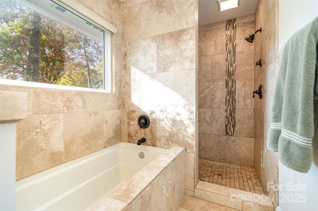 1018 Shady Bluff Drive, Charlotte, NC 28211