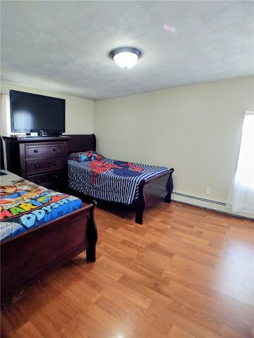 21 Urban Avenue, Pawtucket, RI 02860