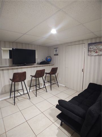 21 Urban Avenue, Pawtucket, RI 02860