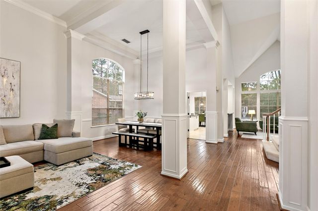 35 Larks Aire Place, The Woodlands, TX 77381