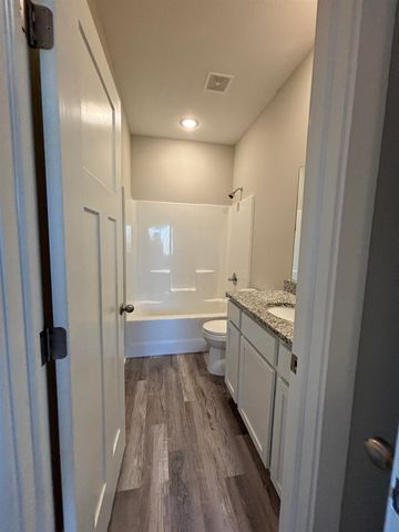 2707-2709 W 55th St N, Wichita, KS 67204