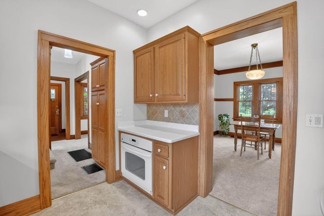 2117 Rownd Street, Cedar Falls, IA 50613