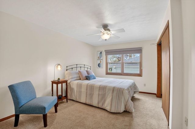 2117 Rownd Street, Cedar Falls, IA 50613