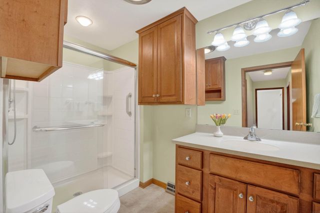 2117 Rownd Street, Cedar Falls, IA 50613