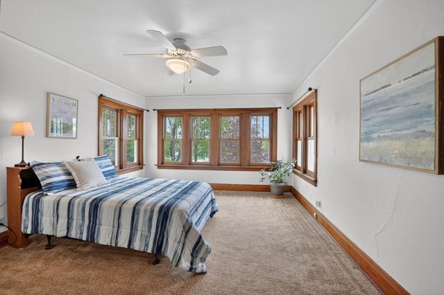 2117 Rownd Street, Cedar Falls, IA 50613