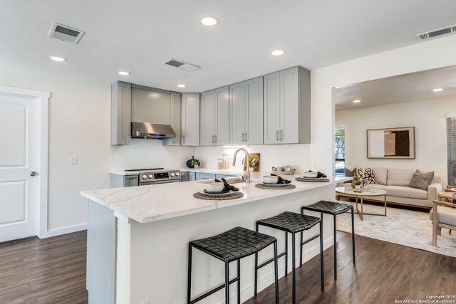129 creekside, Boerne, TX 78006