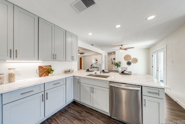 129 creekside, Boerne, TX 78006