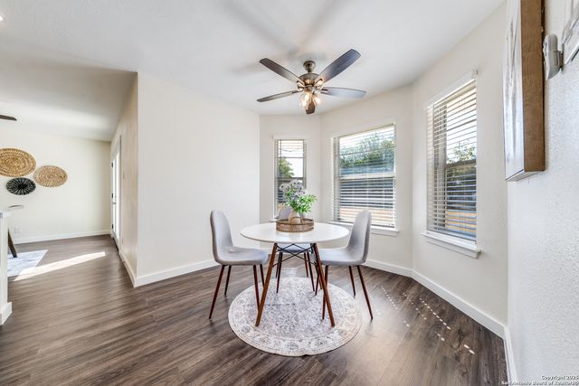 129 creekside, Boerne, TX 78006