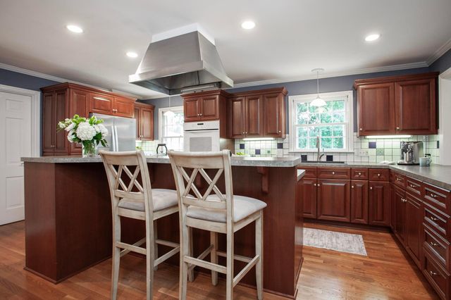 4325 Crown Point Drive, Columbus, OH 43220
