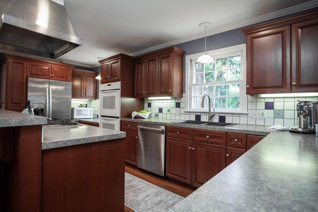 4325 Crown Point Drive, Columbus, OH 43220