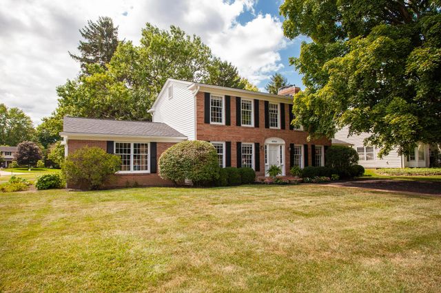 4325 Crown Point Drive, Columbus, OH 43220