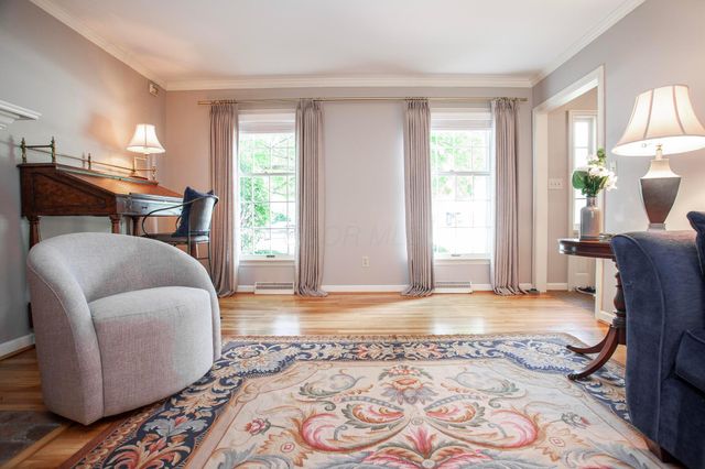 4325 Crown Point Drive, Columbus, OH 43220