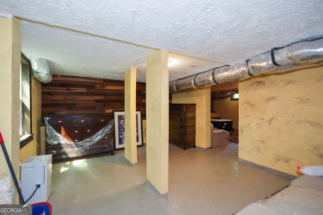 865 Hall Street NW, Atlanta, GA 30318