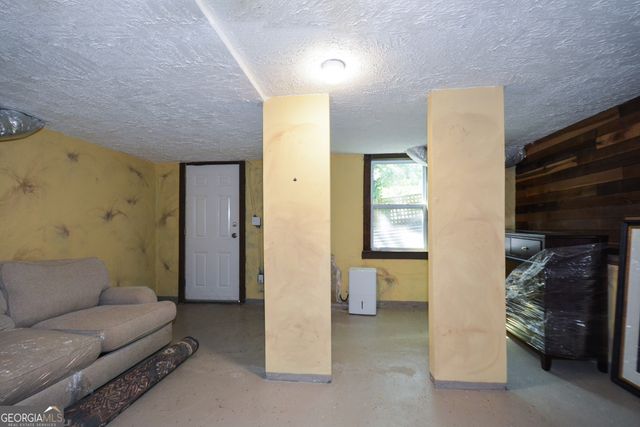 865 Hall Street NW, Atlanta, GA 30318