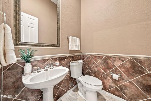 42004 N HARBOUR TOWN Court, Anthem, AZ 85086