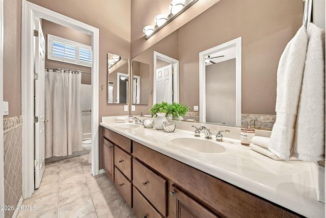 42004 N HARBOUR TOWN Court, Anthem, AZ 85086
