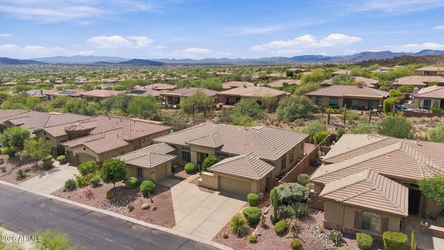 42004 N HARBOUR TOWN Court, Anthem, AZ 85086