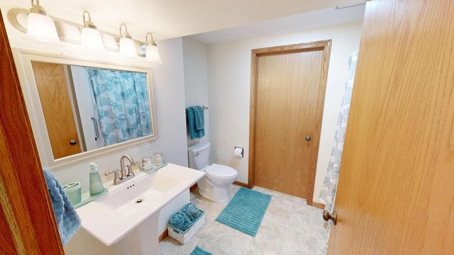 736 Lucas LANE, Jefferson, WI 53549