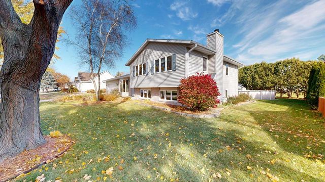 736 Lucas LANE, Jefferson, WI 53549