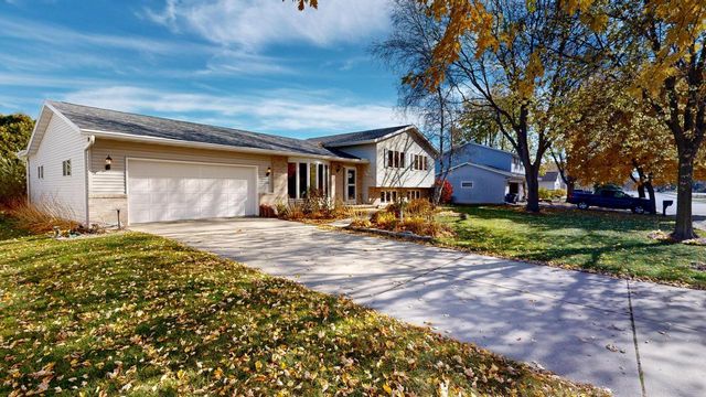 736 Lucas LANE, Jefferson, WI 53549