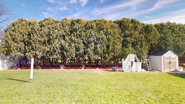 736 Lucas LANE, Jefferson, WI 53549