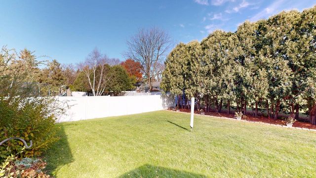 736 Lucas LANE, Jefferson, WI 53549