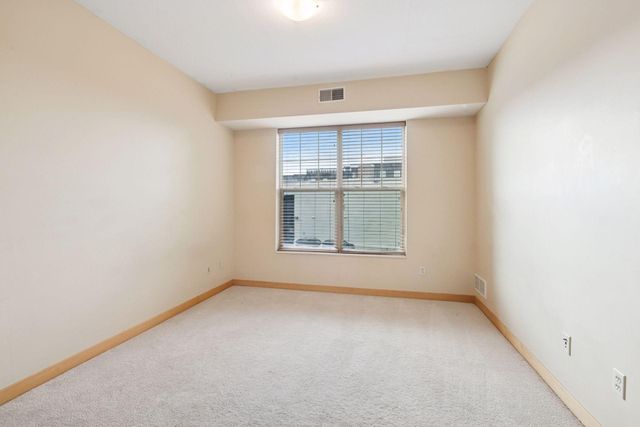 2900 University Avenue SE 208, Minneapolis, MN 55414