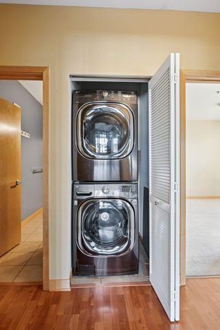 2900 University Avenue SE 208, Minneapolis, MN 55414