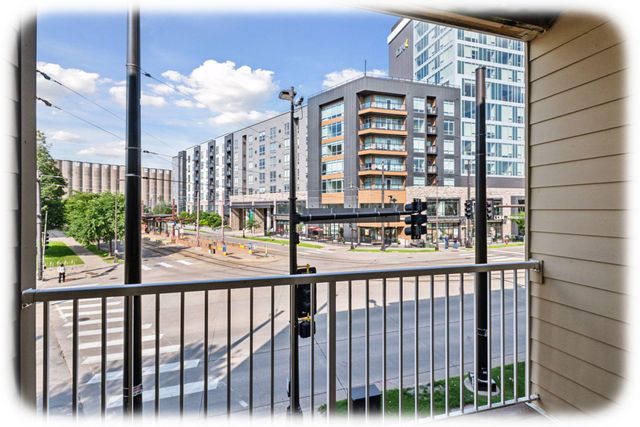 2900 University Avenue SE 208, Minneapolis, MN 55414