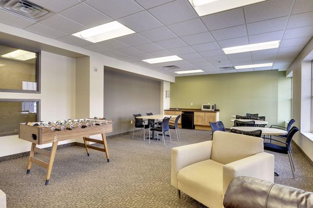 2900 University Avenue SE 208, Minneapolis, MN 55414