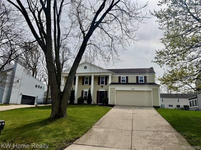 5481 S Piccadilly Circle, West Bloomfield Charter Township, MI 48322