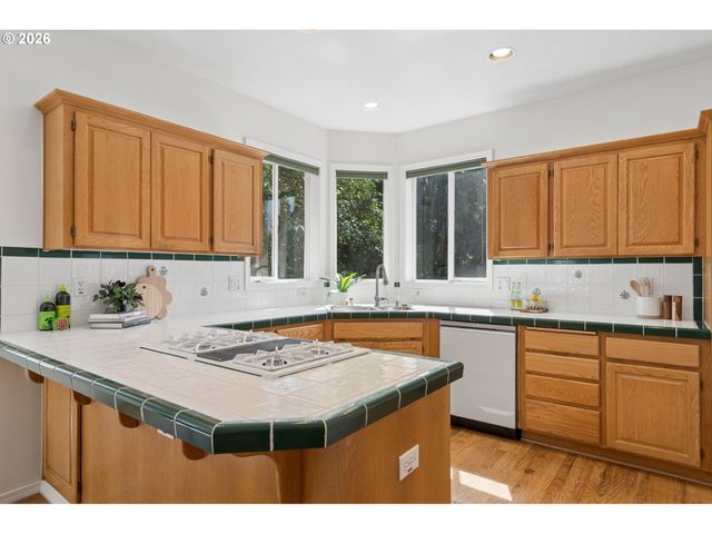15874 Sw BOWMEN Ln, Sherwood, OR 97140