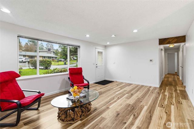 3316 S 248th Place, Kent, WA 98032