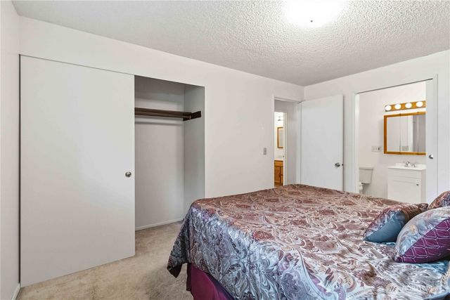 3316 S 248th Place, Kent, WA 98032