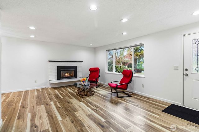 3316 S 248th Place, Kent, WA 98032