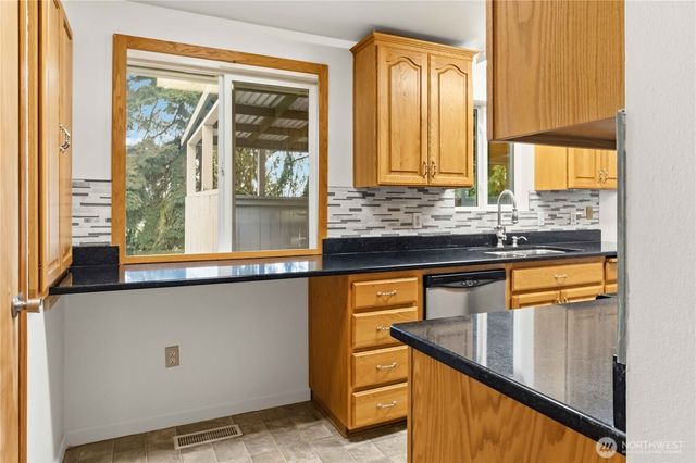 3316 S 248th Place, Kent, WA 98032