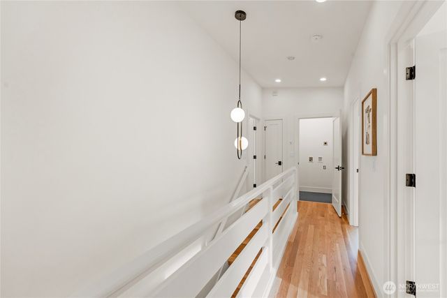 4050 32nd Avenue W, Seattle, WA 98199