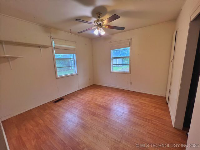 5006 S 449th Avenue W, Jennings, OK 74038