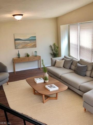 809 Harbour North DR, Chesapeake, VA 23320