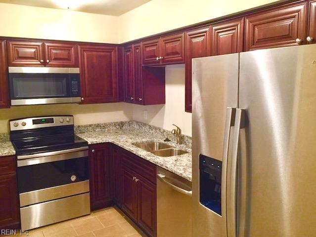 809 Harbour North DR, Chesapeake, VA 23320