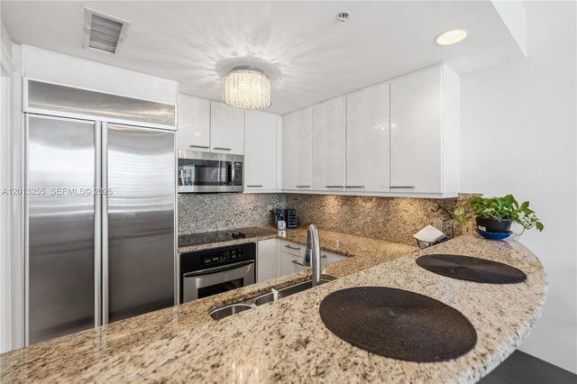 3350 SW 27 AV 1603, Coconut Grove, FL 33133